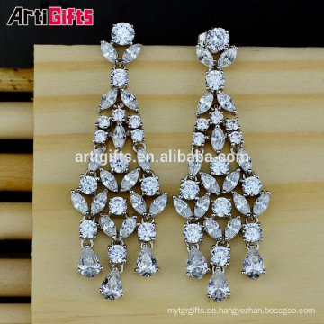 Weißes Gold überzogene Zirkonia-Diamant-Hochzeits-Ohrringe